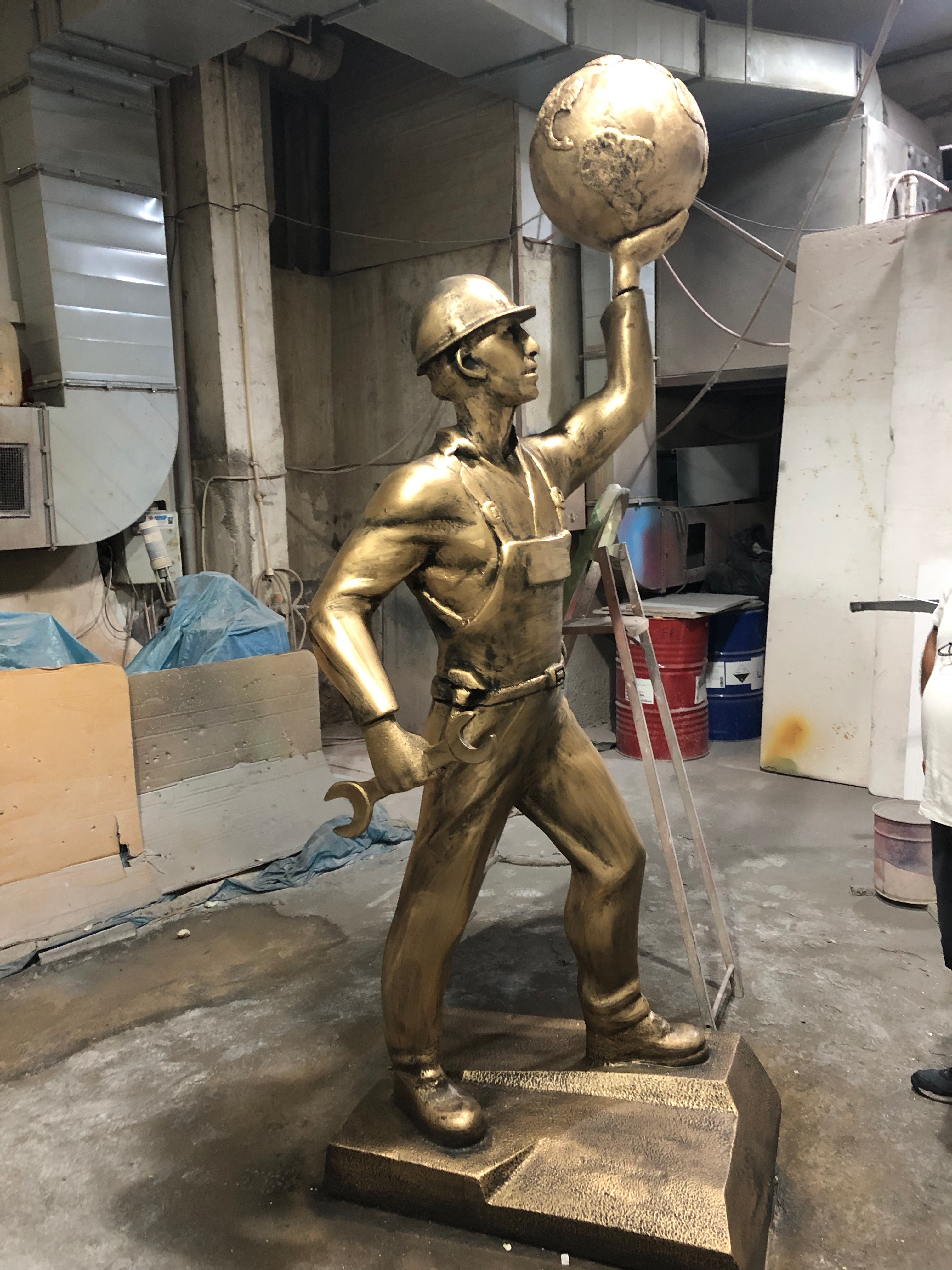 Sculpture Manufacturing 2