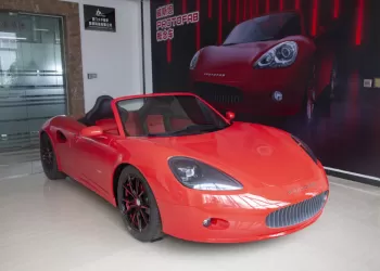 Making 1:1 Sports Car Model